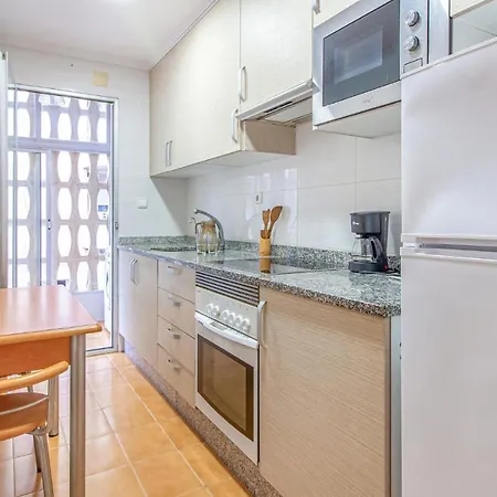 1 Bedroom In Apartment